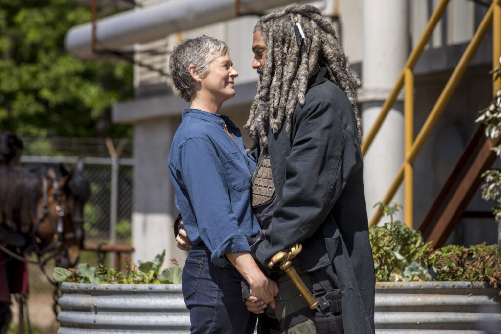 New Couple Alert! - The Walking Dead Season 9 Episode 1