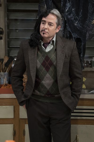 Peter - The Conners Season 1 Episode 3