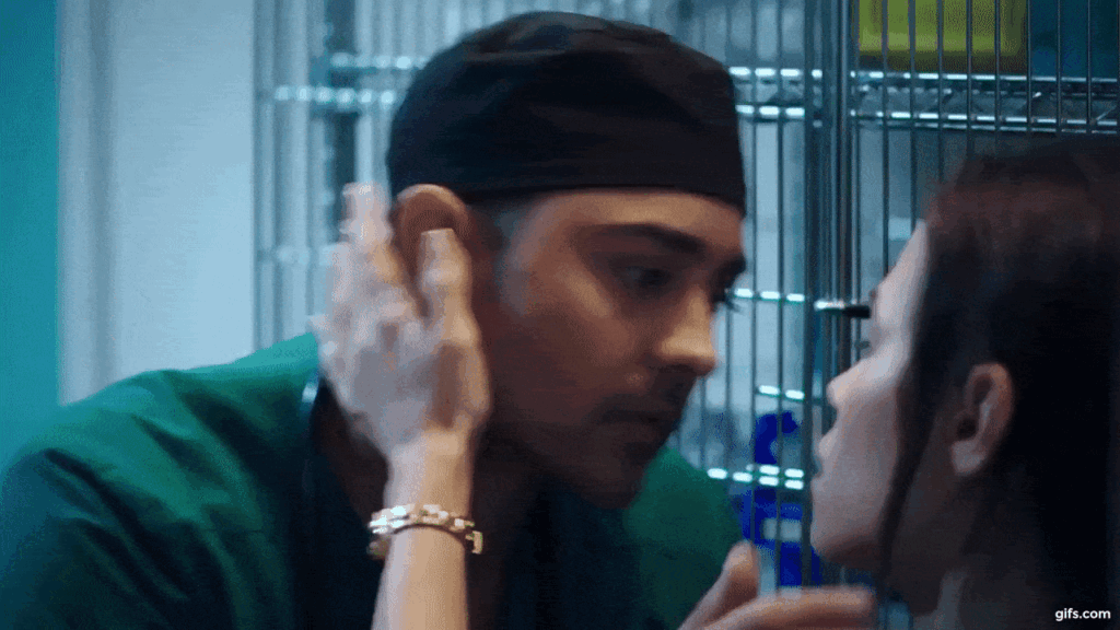 Forbidden Kiss - The Resident Season 2 Episode 7