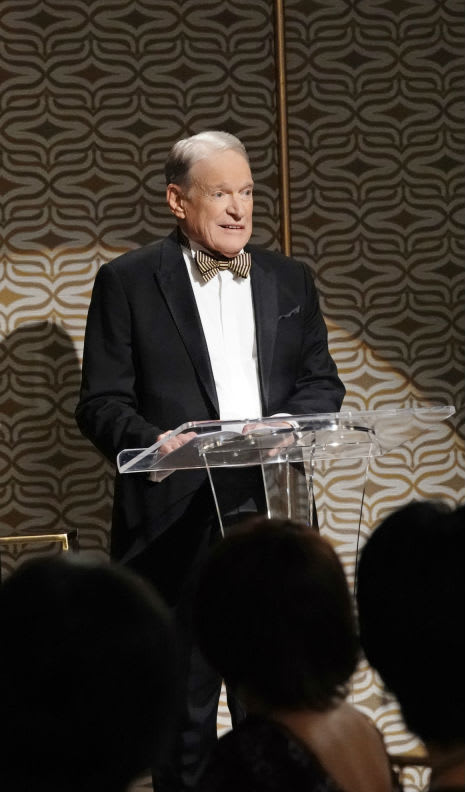 Jim at the Awards - Murphy Brown Season 11 Episode 7