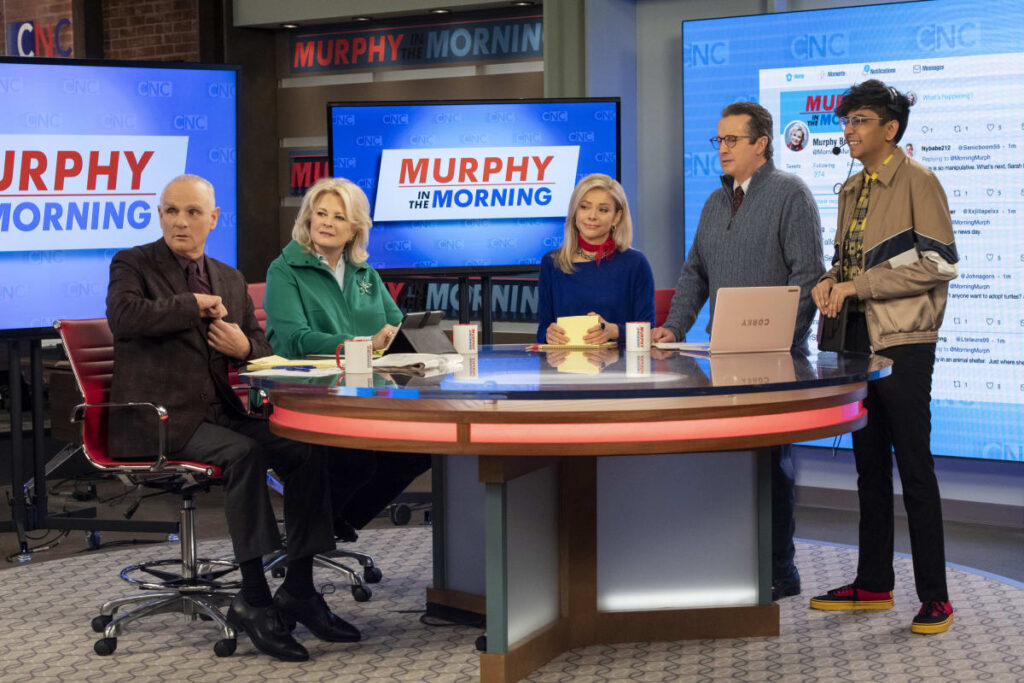 Murphy and Her Crew - Murphy Brown Season 11 Episode 11