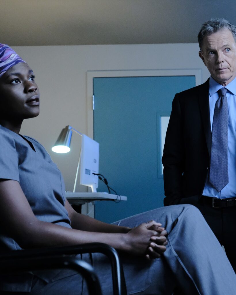 Choosing Sides - Tall - The Resident Season 2 Episode 11