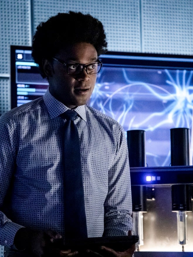 Curtis Has an Idea - Arrow Season 7 Episode 11