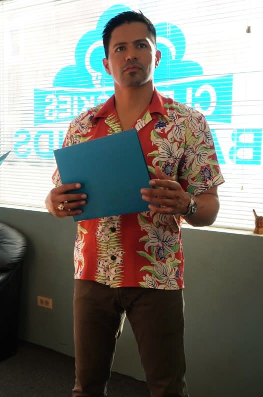 Getting Ready - Magnum P.I. Season 1 Episode 12