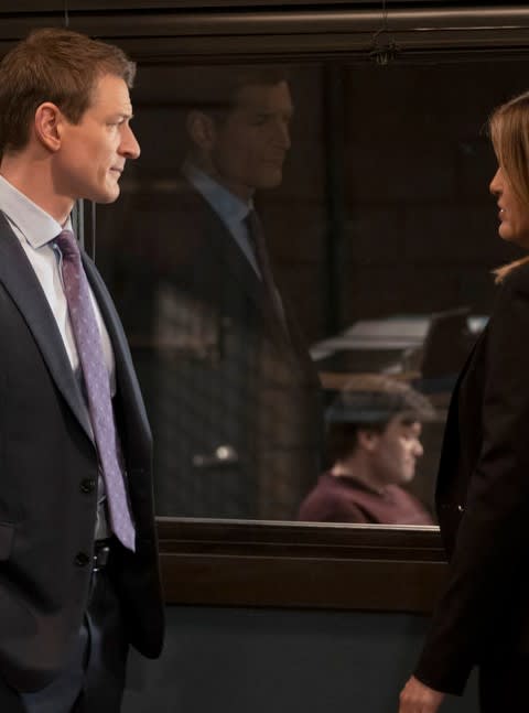 Observing an Interrogation - Law & Order: SVU Season 20 Episode 12
