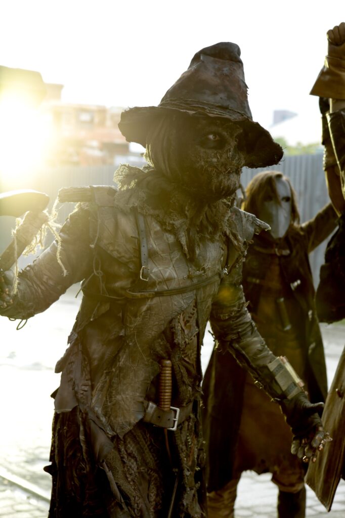 Scary Scarecrow - Gotham Season 5 Episode 1