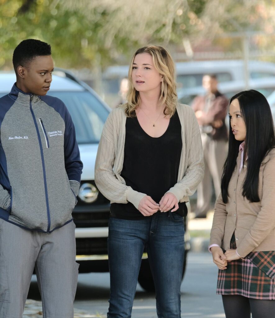 Three Musketeerettes - Tall - The Resident Season 2 Episode 10