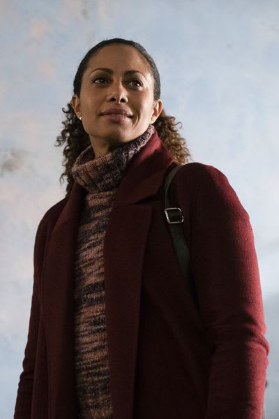 Connecting with Shelley - A Million Little Things Season 1 Episode 14