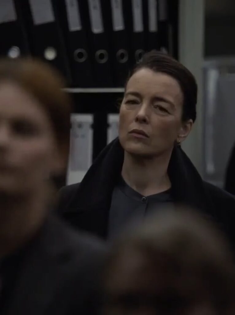 Emily Prime is a Face In the Crowd - Counterpart Season 2 Episode 10