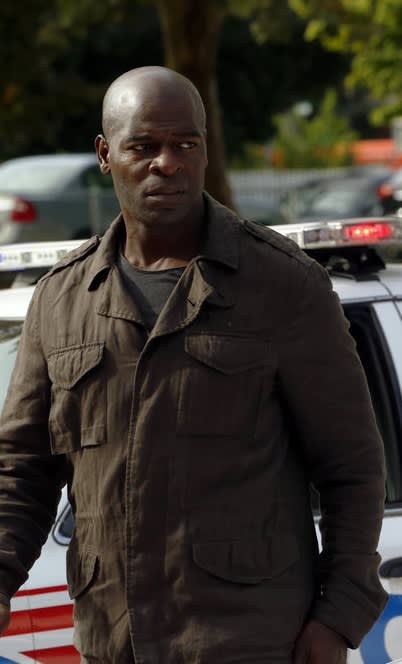 Fighting for Red - The Blacklist Season 6 Episode 7