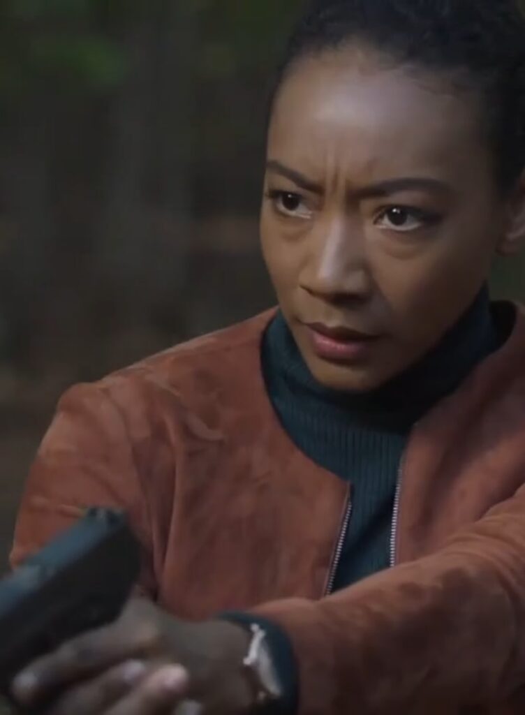 Naya's Got a Gun - Counterpart Season 2 Episode 10