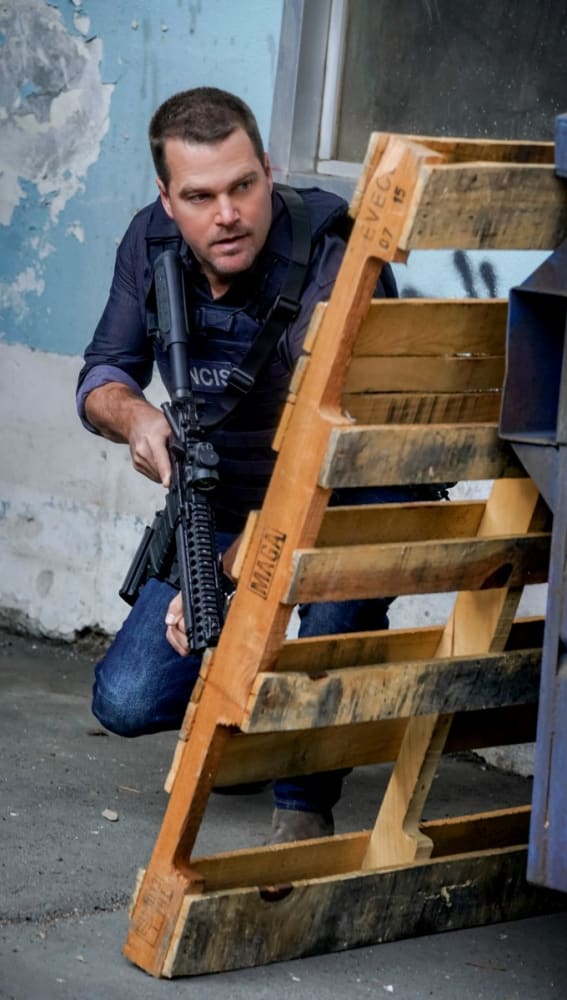 Kneeling Ready - NCIS: Los Angeles Season 10 Episode 16