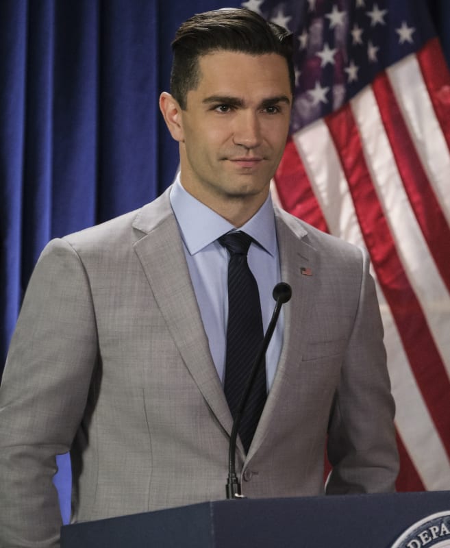 Repeal the Alien Amnesty Act - Supergirl Season 4 Episode 14