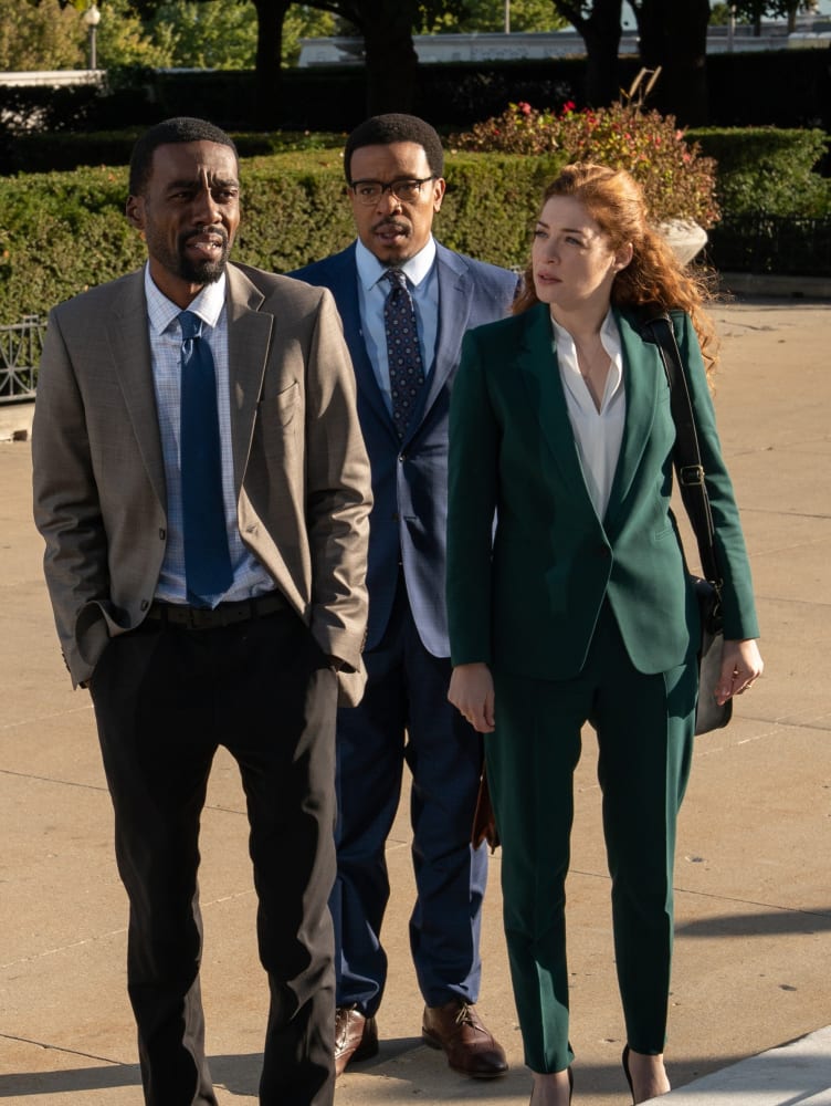 The Team Talks to Someone - Proven Innocent Season 1 Episode 5