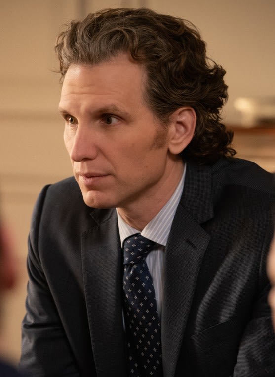 World on His Shoulders - Madam Secretary Season 5 Episode 17