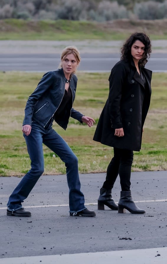 Escaped Fugitives - NCIS: Los Angeles Season 10 Episode 21