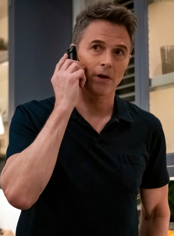 Henry Takes a Call - Madam Secretary Season 5 Episode 19