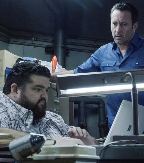 Incriminating Evidence - Hawaii Five-0 Season 9 Episode 21