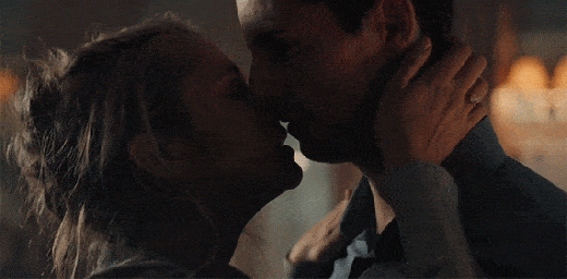 Kissing on Matthew - A Discovery of Witches Season 1 Episode 3