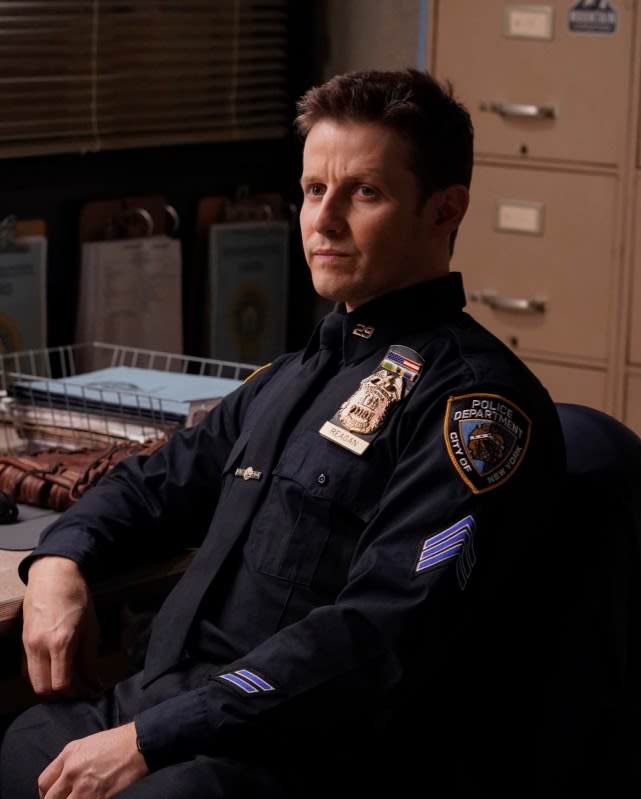 Sergeant Reagan on Duty - Blue Bloods Season 9 Episode 18