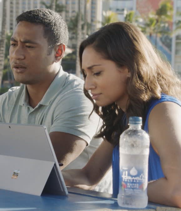 Thoughtful Present - Hawaii Five-0 Season 9 Episode 22