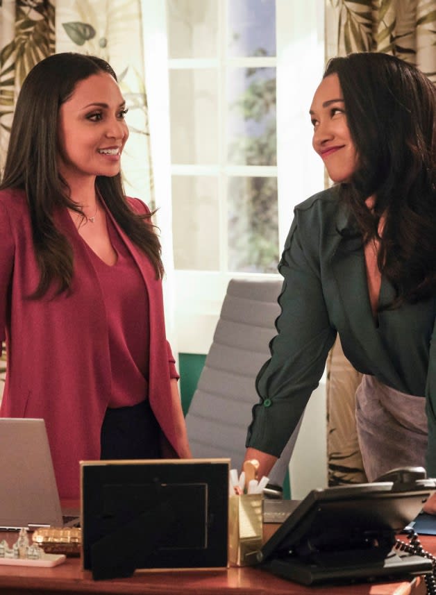 Cecile and Iris Work Through The Clues - The Flash Season 5 Episode 20