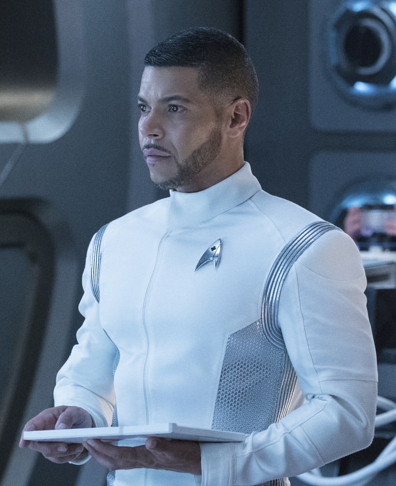 Doctor at the Ready - Star Trek: Discovery Season 1 Episode 9