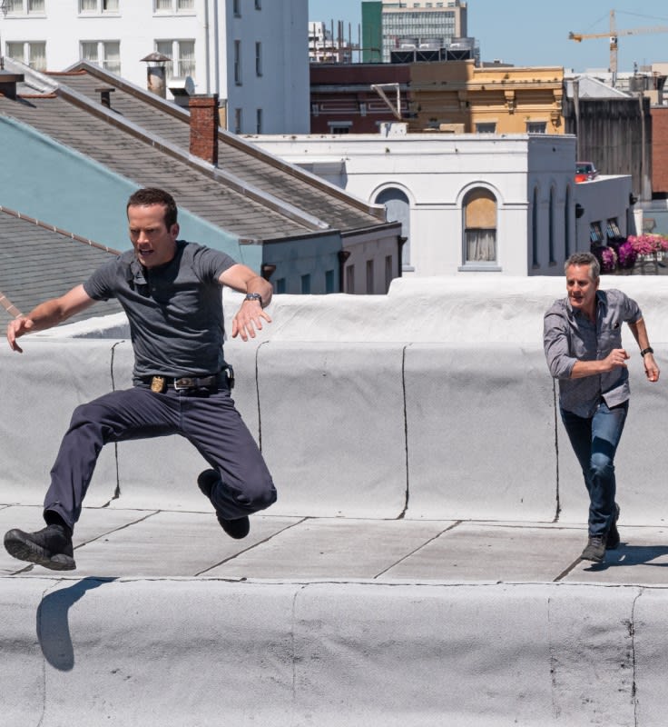 Over the Rooftops - NCIS: New Orleans Season 5 Episode 22