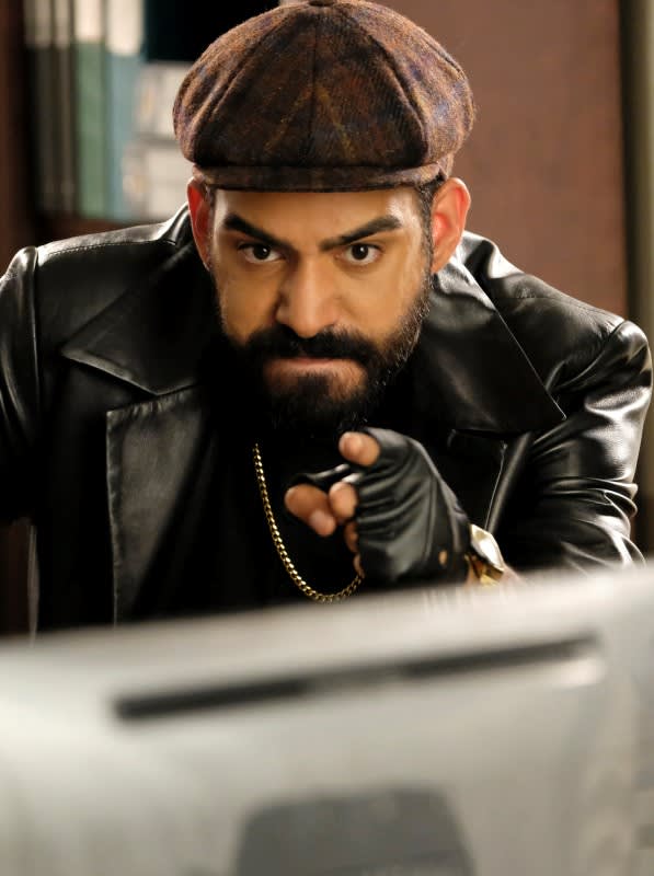 Ravi Thumb-breaker - Tall - iZombie Season 5 Episode 1