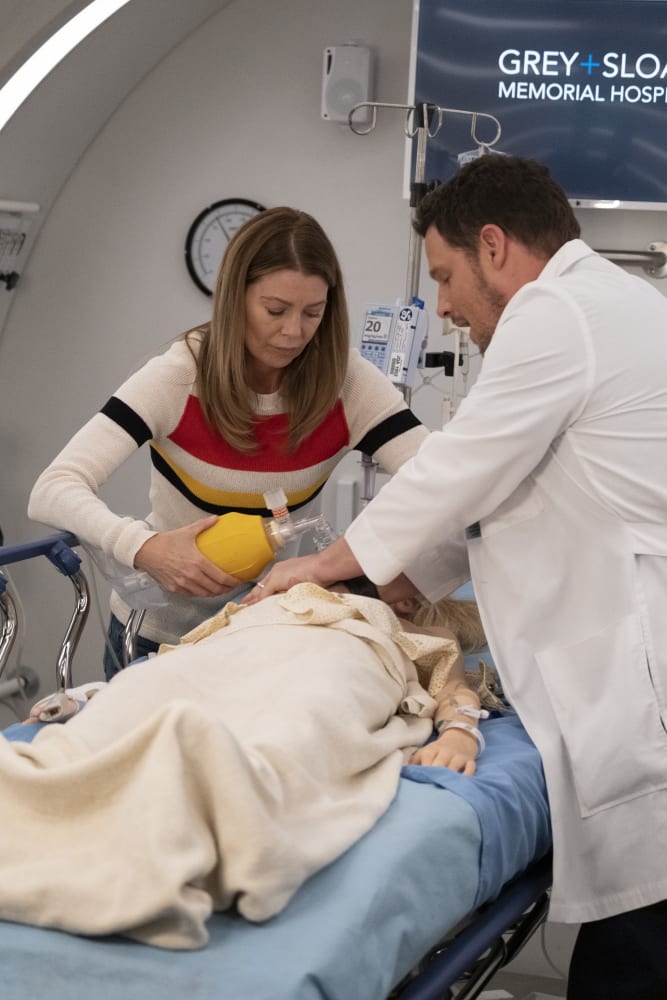 Saving Gus - Grey's Anatomy Season 15 Episode 25