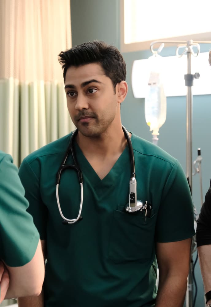 Tres Amigos - Tall - The Resident Season 2 Episode 23