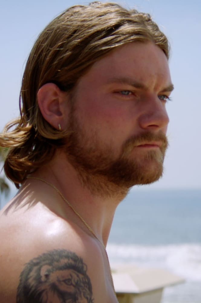 On the Beach - Animal Kingdom Season 4 Episode 6
