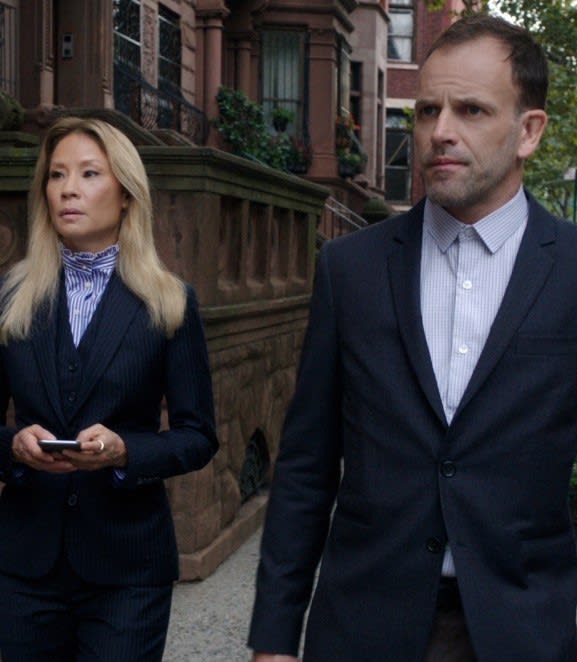 Solving a Murder -- Tall - Elementary Season 7 Episode 8