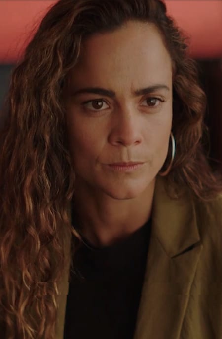 Handling an Adversary - Queen of the South Season 4 Episode 10
