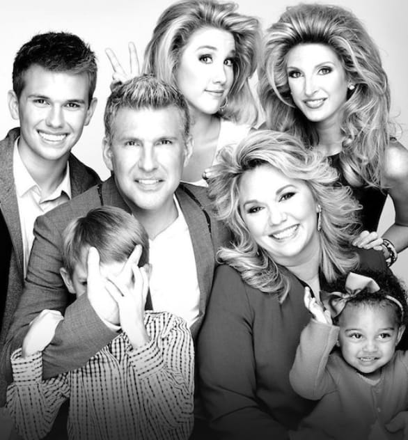 The Chrisley Family Pose - Chrisley Knows Best