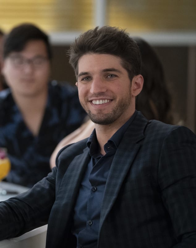 A Happy Javi - Grand Hotel Season 1 Episode 13