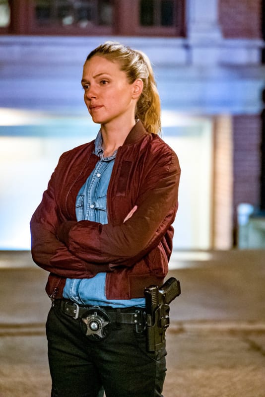 Let's Just Figure It Out - Chicago PD Season 7 Episode 1