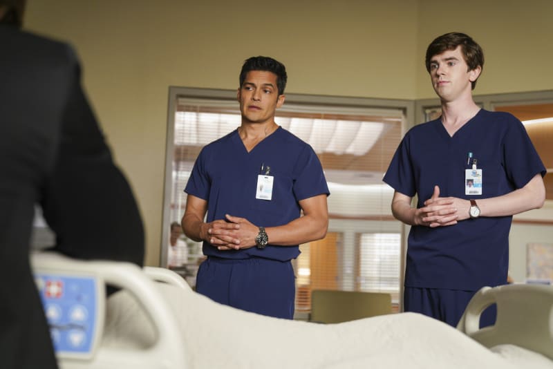 (TALL) A Radical Surgery - The Good Doctor Season 3 Episode 1