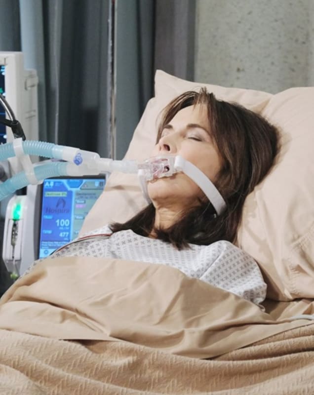 (TALL) Kate in Bad Shape - Days of Our Lives