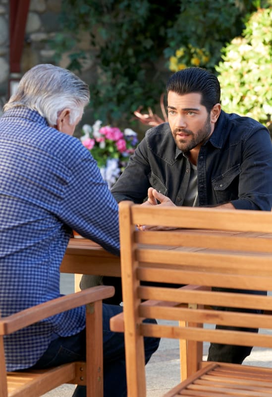 Trace Reconsiders - Chesapeake Shores Season 4 Episode 5
