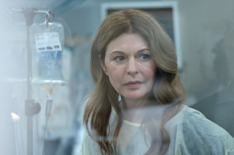 Voss Looks On - The Resident Season 3 Episode 1