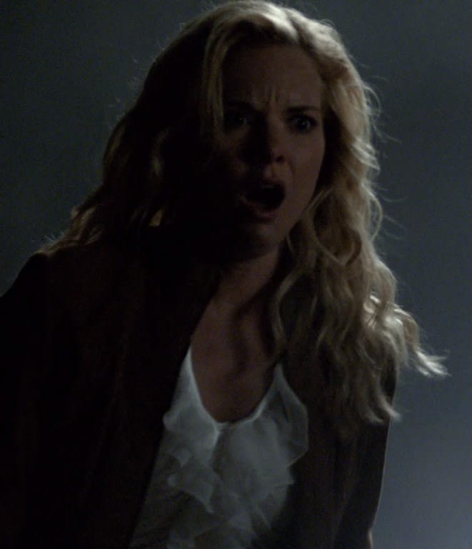 A Shock - The Vampire Diaries Season 1 Episode 1
