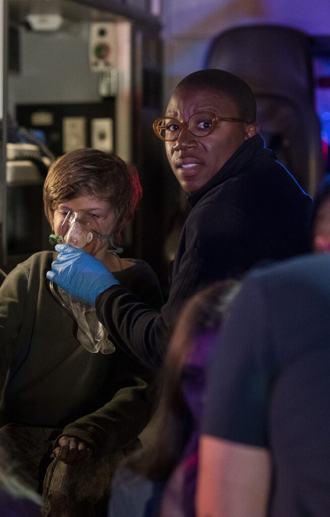 Administering Help - 9-1-1 Season 3 Episode 6