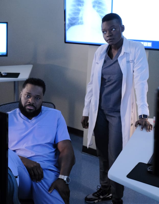 AJ's Support - Tall - The Resident Season 3 Episode 2