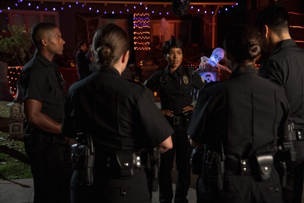 Briefing The Officers - 9-1-1 Season 3 Episode 6