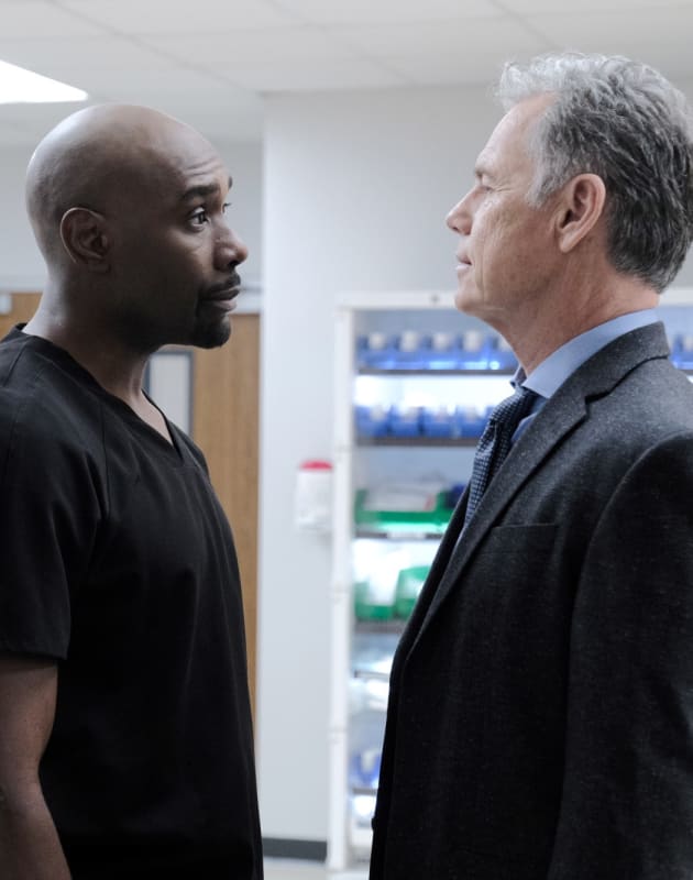 Cain versus Bell - Tall - The Resident Season 3 Episode 4