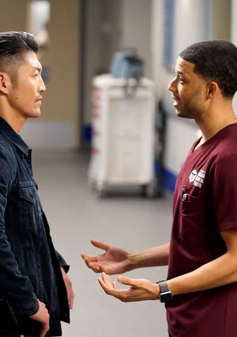 Choi and Noah Talk - Chicago Med Season 5 Episode 5