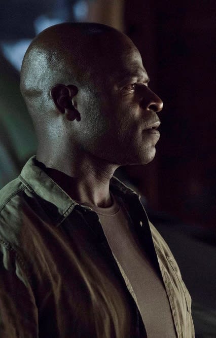 Dembe Helps - The Blacklist Season 7 Episode 2