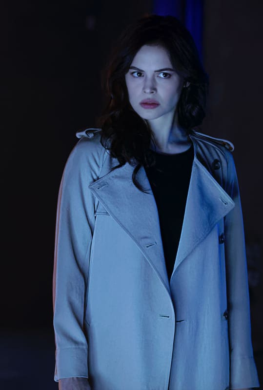 Donna Has a Feeling Someone is Following Her - Titans Season 2 Episode 8