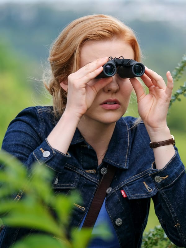 Eavesdropping - Nancy Drew Season 1 Episode 2
